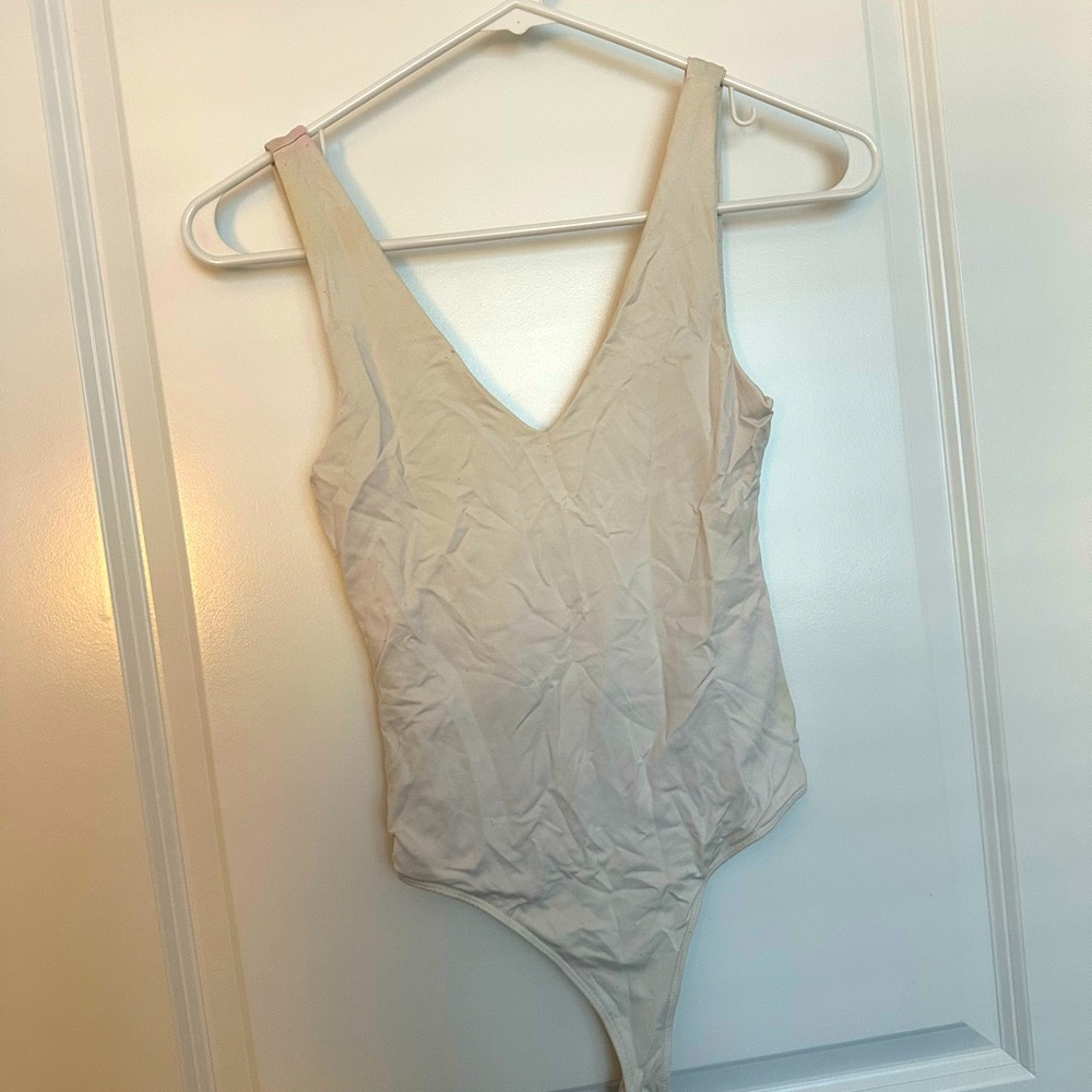 Forever 21 white bodysuit size S